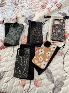 iPhone 15 Pro Max Cases excellent condition